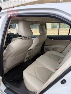 تۆیۆتا کامری